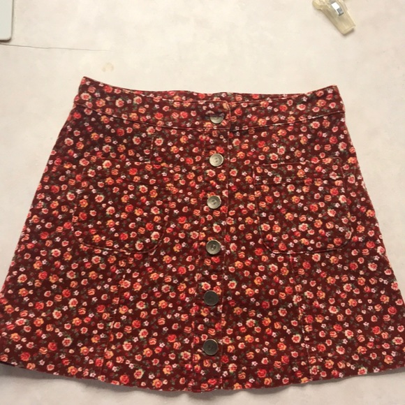 Skirt - Picture 1 of 1